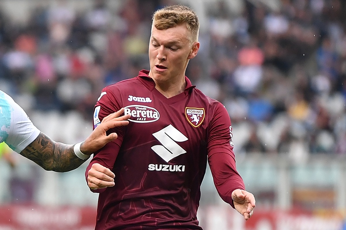 Torino hold firm on their valuation of Liverpool target Perr Schuurs. 
